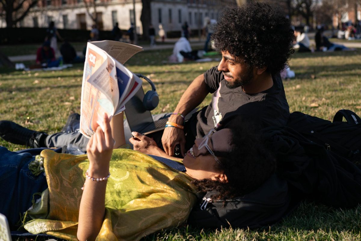 Gallery | Sudden rise in February temperature brings activity to the Main Quad