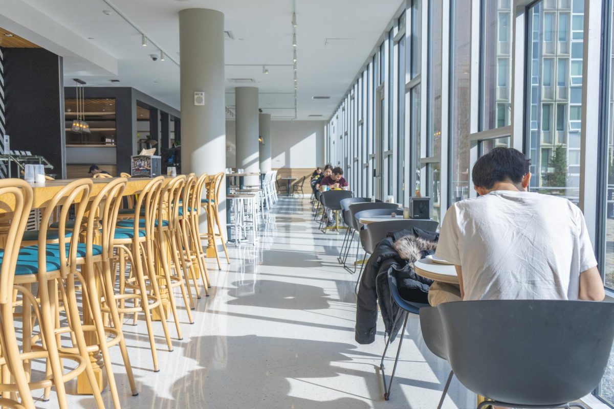 Students dine in the Illinois Street Residence dining hall, located at 1010 W. Illinois St., for breakfast on a Sunday morning on March 24.